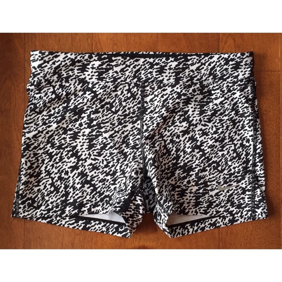 Nike Bundle - Bra, Tank, Shorts - Picture 3 of 6